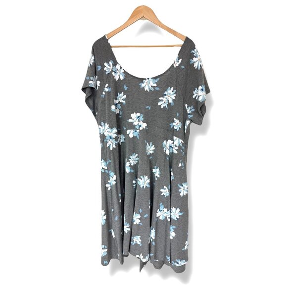 Torrid Gray Floral Print Soft Knit Summer Dress Size 4X 26 28 Spring Plus Size - Picture 3 of 5